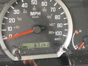 16ft 2011 Isuzu NPR HD 3 Ton Grip Truck 