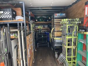 16ft 2011 Isuzu NPR HD 3 Ton Grip Truck 